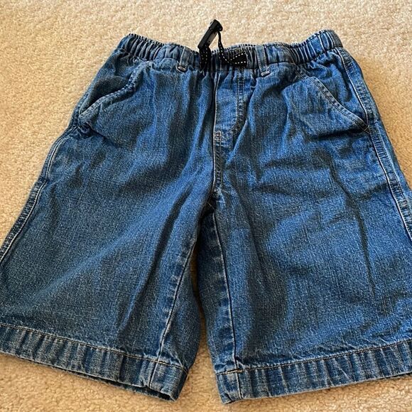 SIZE SMALL (8) LANDS END JEAN SHORTS - Picture 1 of 8